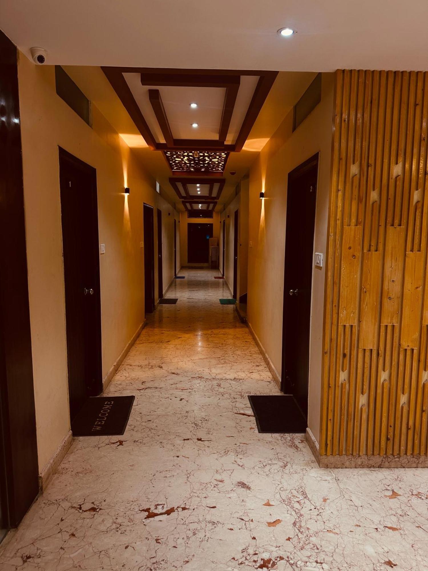 Hotel Pcr Grand Residency Rayachoty Exterior foto